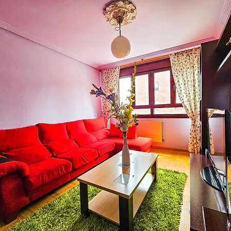 3 Large Modern Flat With Private Parking شقة *