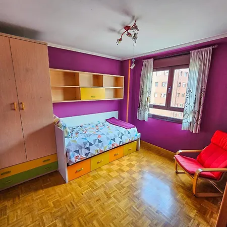 3 Large Modern Flat With Private Parking شقة
