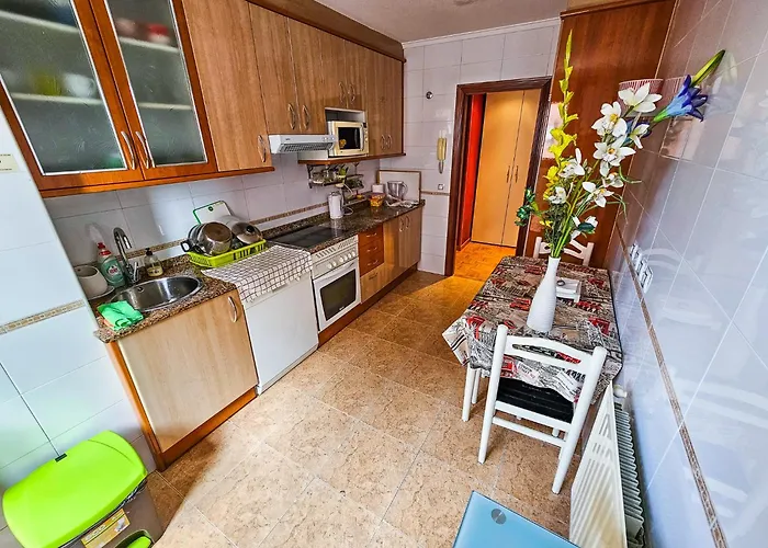 3 Large Modern Flat With Private Parking Apartman